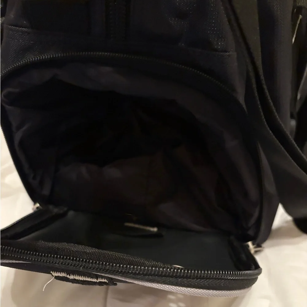 OGIO LARGE DUFFEL BAG GYM BAG TRAVEL BAG NEW